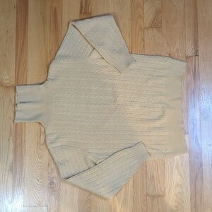 Neiman Marcus cashmere turtle neck